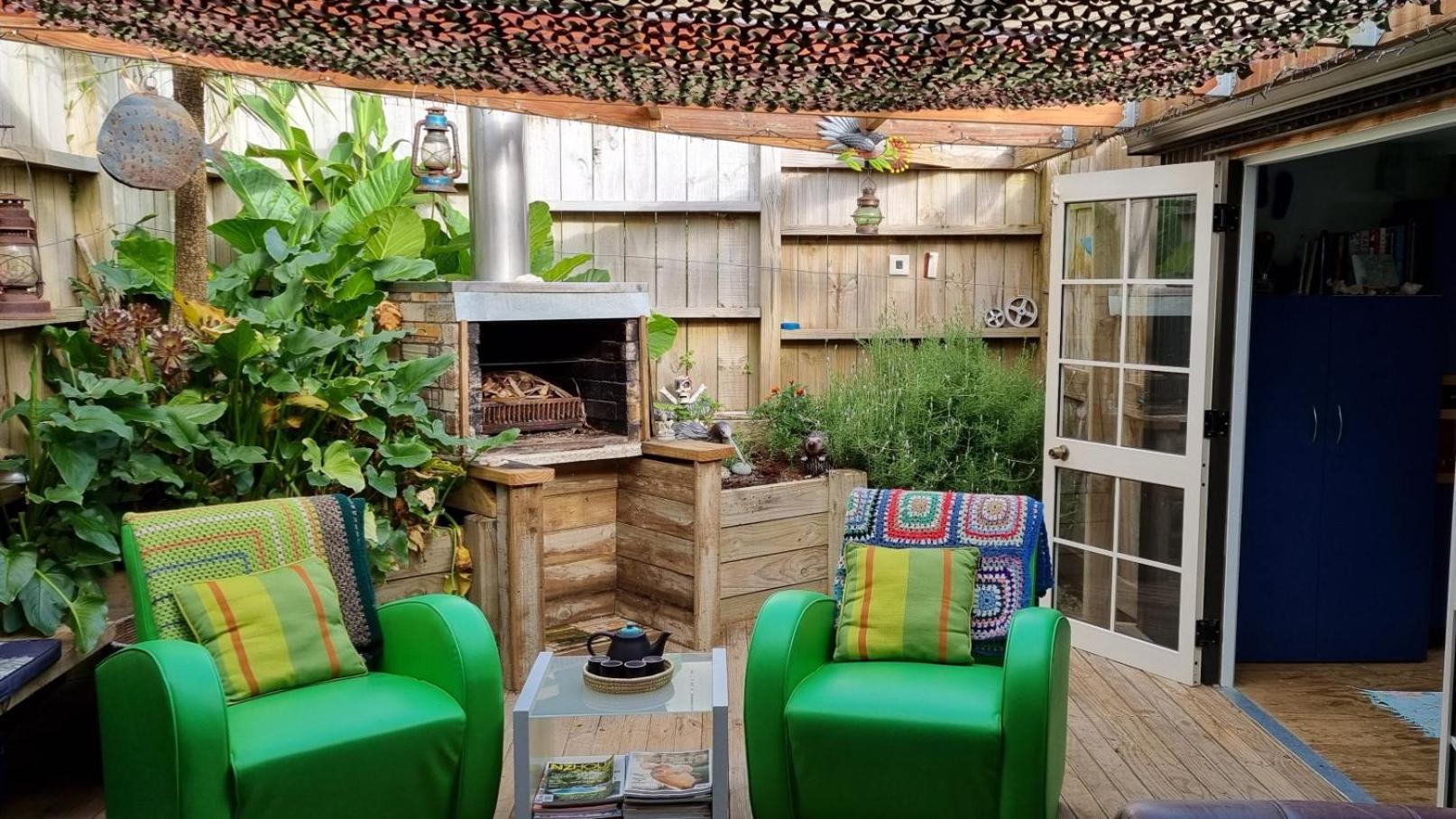Raglan West Retro Beach Vibe Accommodation Exterior foto